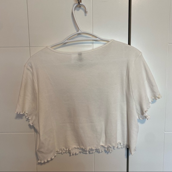 H&M Babydoll Cropped tee - Picture 2 of 4